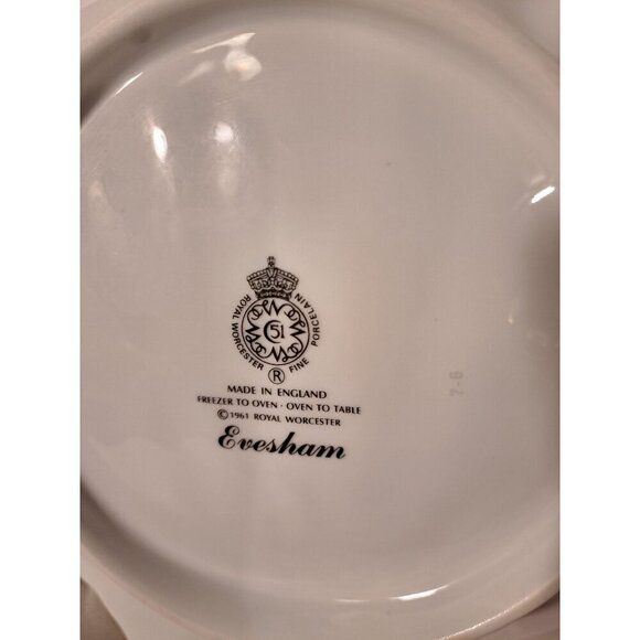 CLAIRE WILSON’S Country Kitchen Vintage 14.5” Serving Plate Taiwan - Picture 5 of 5